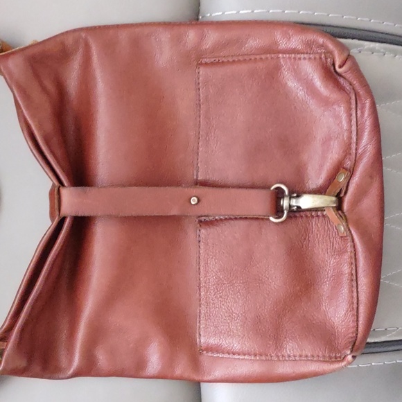 *FINAL PRICE* AWL Snap Leather Crossbody Bag - Picture 2 of 13